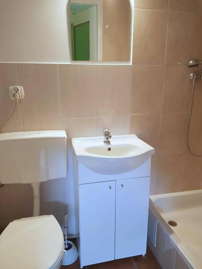 Jasmin Appartement Budry Buitenkant foto